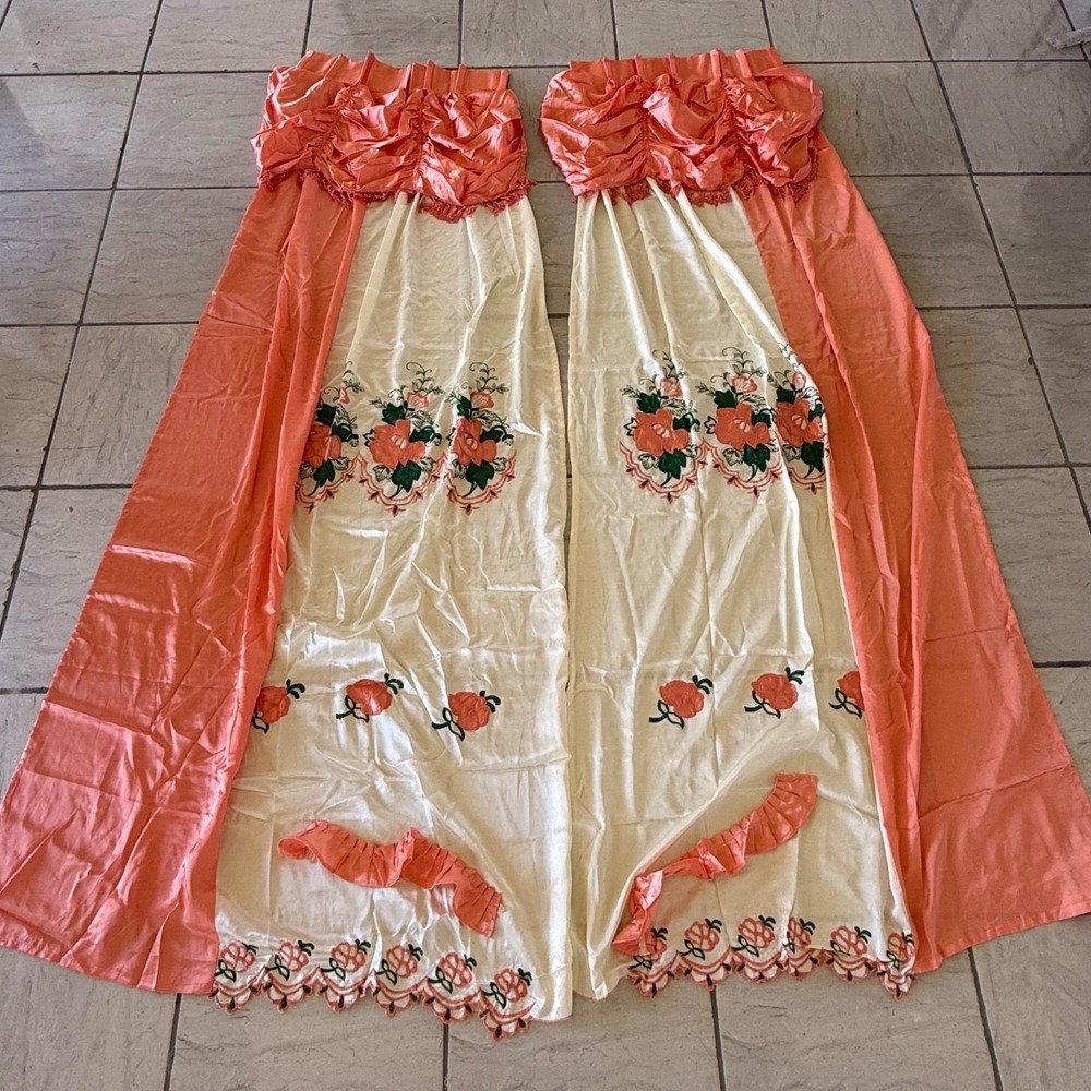 Vintage Jasmin Peach Ecru Satin Embroidered Curtain Set 48x95 NOS